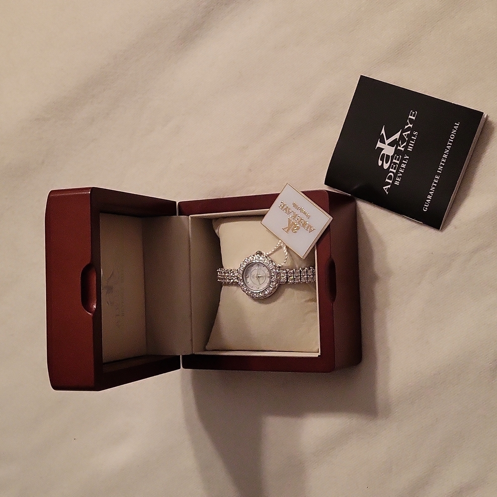 Adee Kaye Watch - Picture 2 of 5